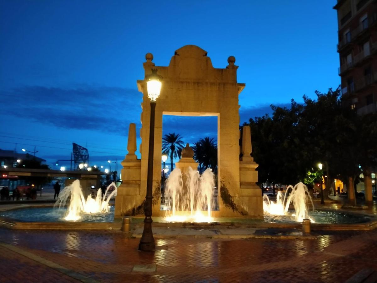 Cabanal Port Marina Valencia Exterior foto